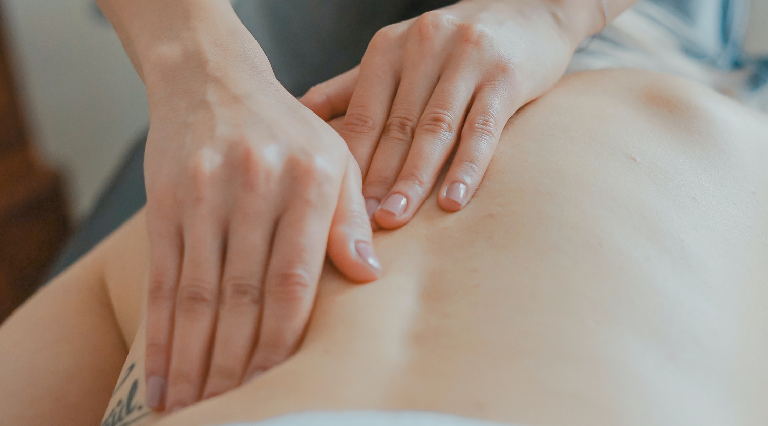 How Regular Massage Therapy Reduces Neck & Back Pain - The Urban Life