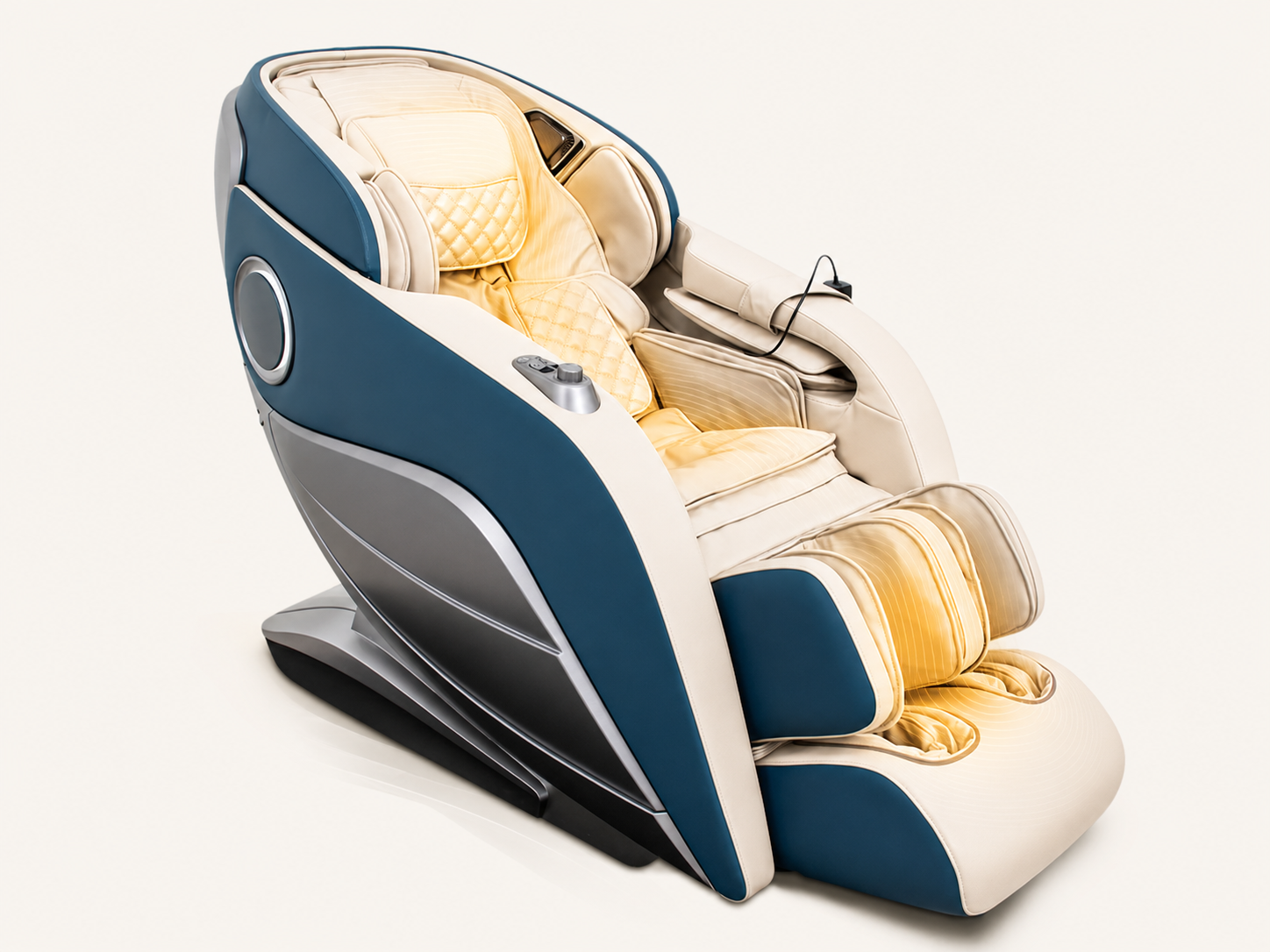 Z-Smart Plus massage chair highlighting back, seat, and calf heat therapy zones