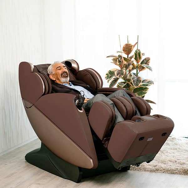 medical-massage-chair-class-I-device-fda-approved-hsa-fsa-z-dream-sitting-in-use
