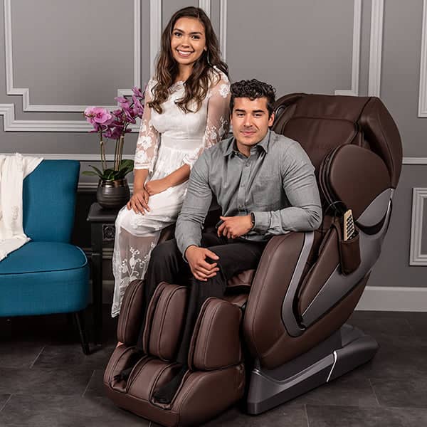 medical-massage-chair-class-I-device-fda-approved-hsa-fsa-z-cloud-people-using-sitting